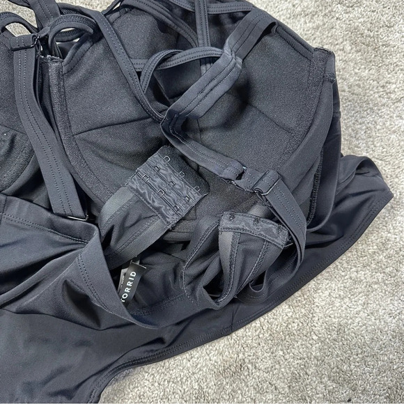 Torrid Underwire Cage Front One Piece Swimsuit in Deep Black Size 5X - Picture 10 of 15